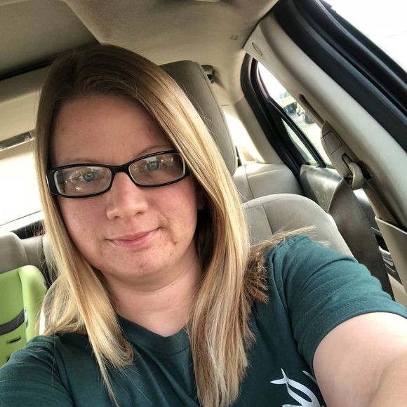 Meet your Posher, Courtney - Picture 1 of 1